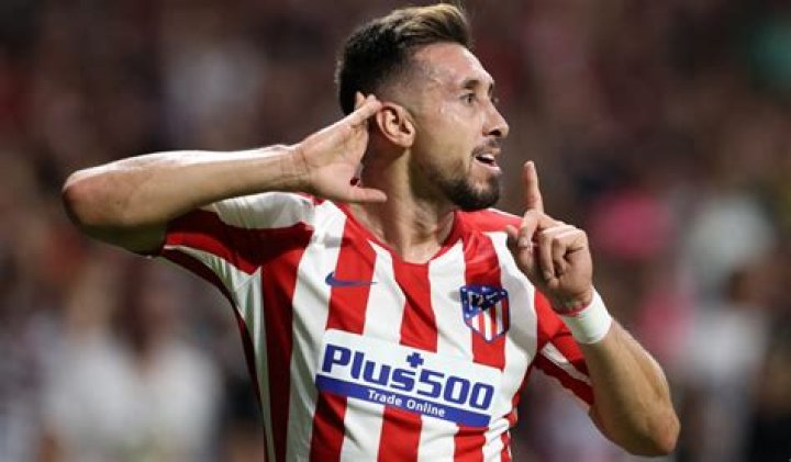 Alfonso Herrera Height, Weight, Net Worth, Age, Birthday, Wikipedia, Who, Nationality, Biography