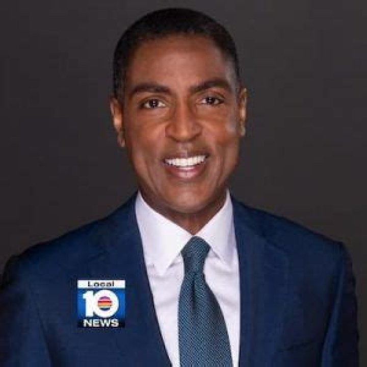 Calvin Hughes Bio, Age, Height, Family, Wife, Salary, Net worth, WPLG