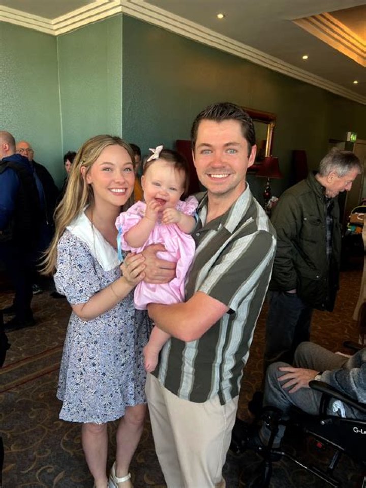 Damian McGinty Bio, Wiki, Age, Family, Girlfriend, Movies, TV Shows and Net Worth