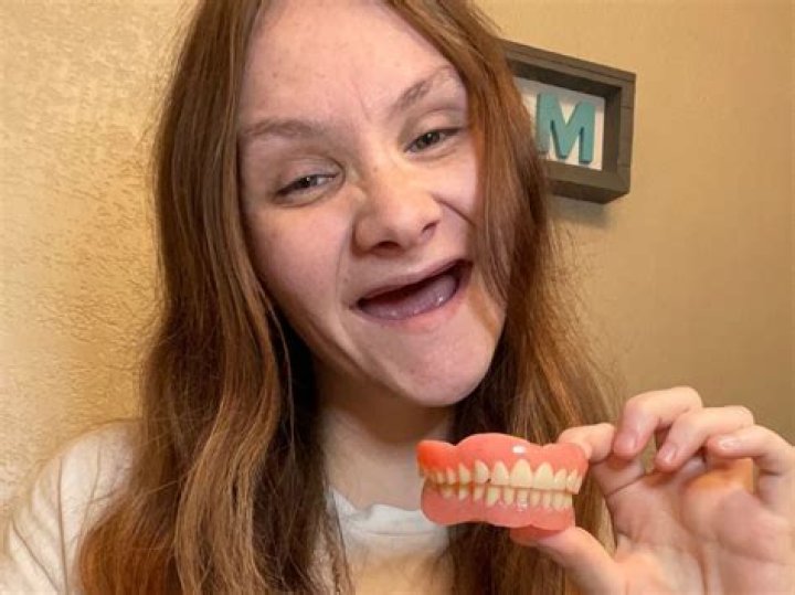 Does Jeff Bridges Wear Dentures? Fans Wonder If The Actor Actually Has Real Teeth At This Point