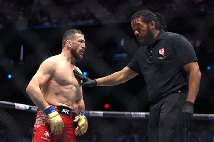 How Much Is MMA Referee Herb Dean Salary? His Net Worth Must Be Impressive!