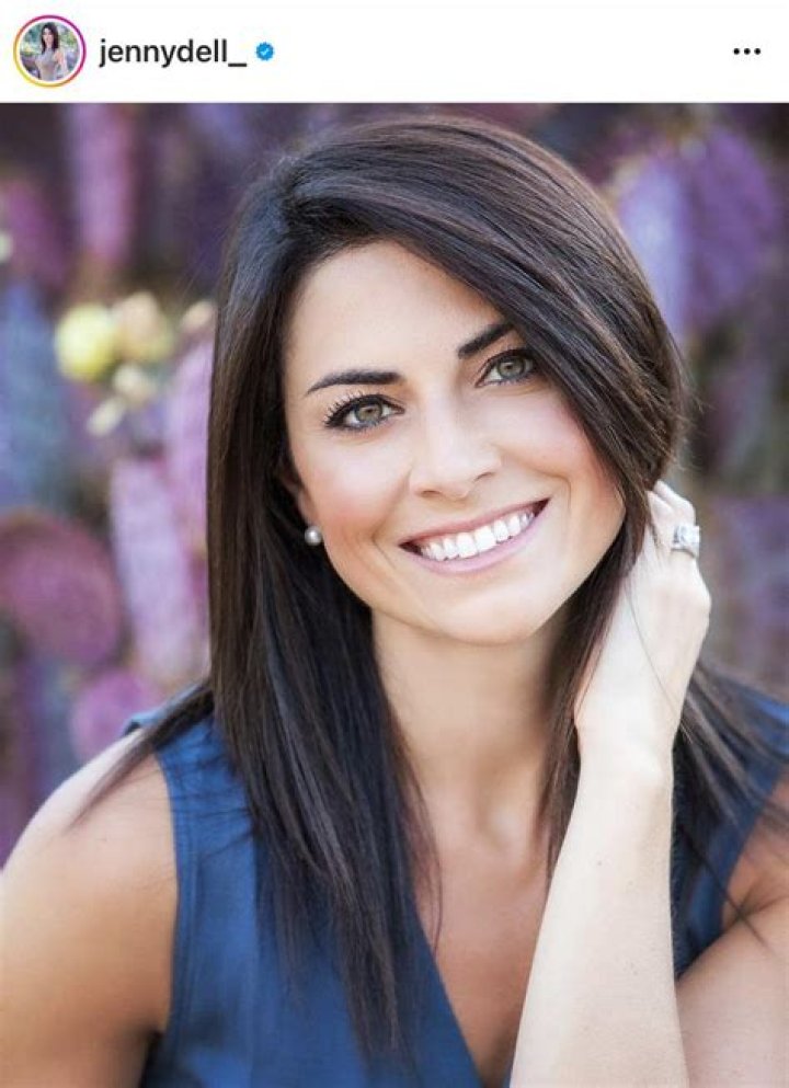 Jenny Dell CBS, Biography, Wiki, Age, Parents, Husband, NESN, Photos, Salary and Net Worth.