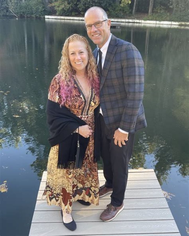 Jodi Picoult Net Worth, Income, Salary, Earnings, Biography