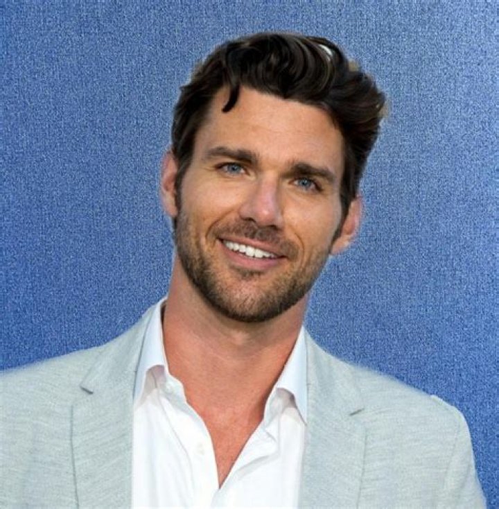 Jonathan Stoddard Height, Weight, Net Worth, Age, Birthday, Wikipedia, Who, Nationality, Biography