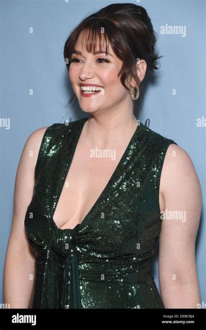 Linda Leigh Net Worth, Income, Salary, Earnings, Biography