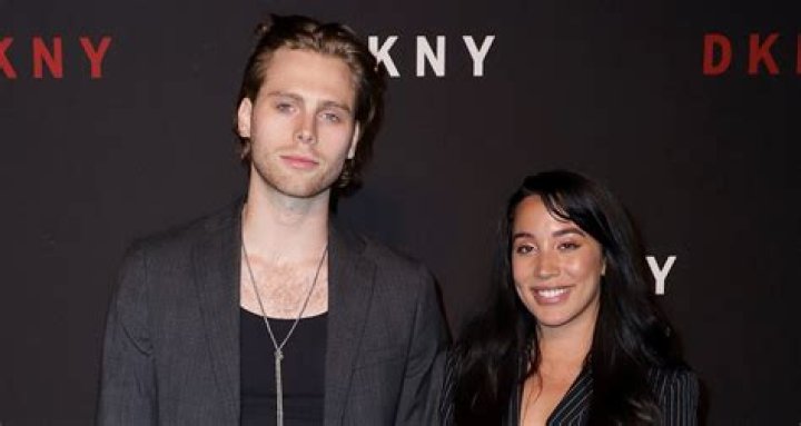 Luke Hemmings Wiki, Bio, Age, Sierra, Songs, Net Worth and Band