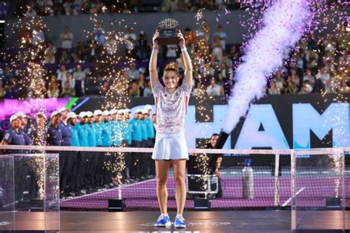 Maria Sakkari Height: How Tall Is Maria Sakkari?