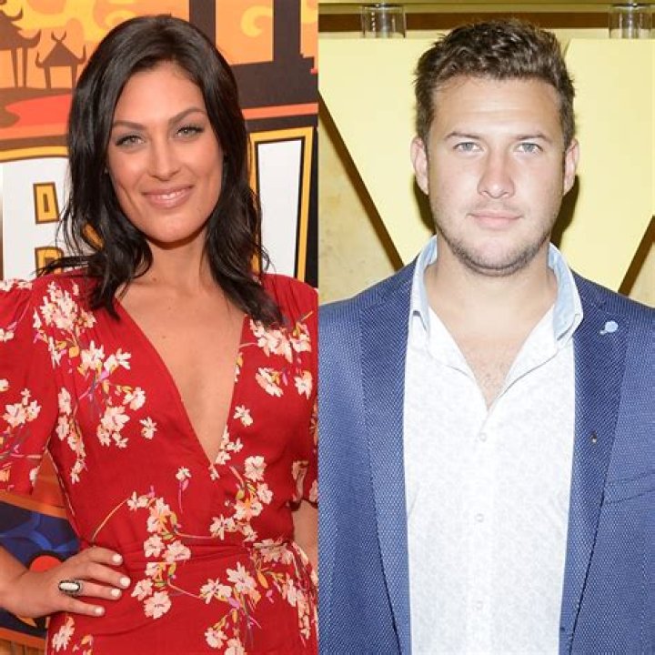 Ryan Phillippe Gay Partner Matt Sinnreich, Dating Life and Holiday Photos On Instagram