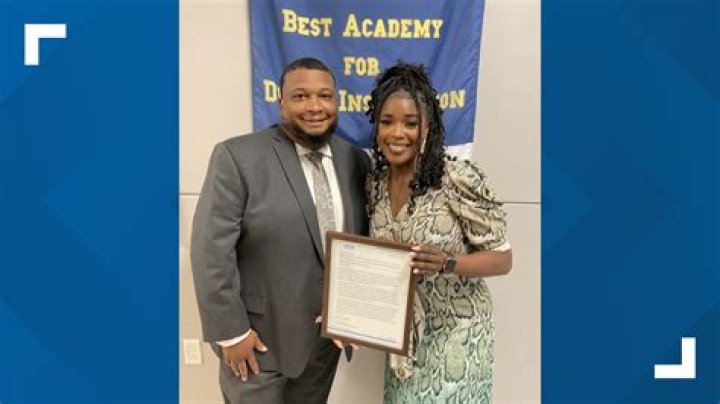 Tashara Parker Husband: Bio, Wiki, Age, Height, Salary and Net Worth