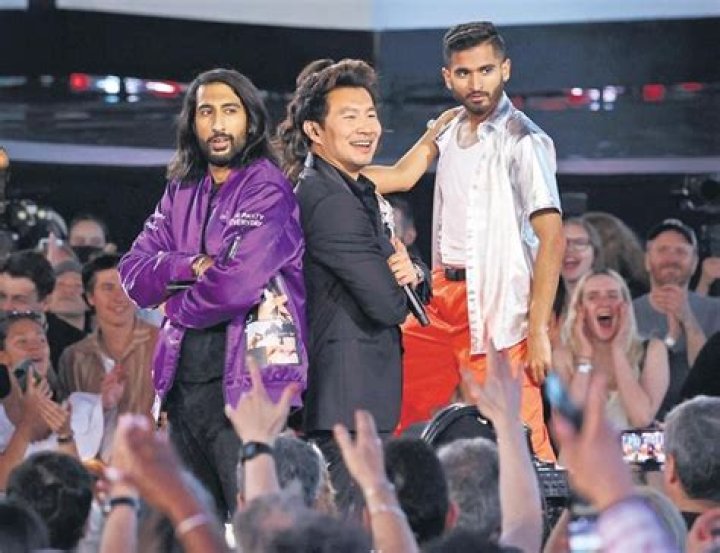 What Is Singer Tesher Nationality? His Wikipedia And Age