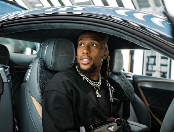 Who Is Chuba Iwobi? Everything To Know About Alex Iwobi Father