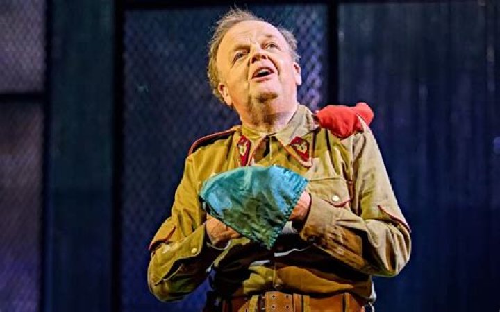 Who was Toby Jones dad? All about Freddie Jones