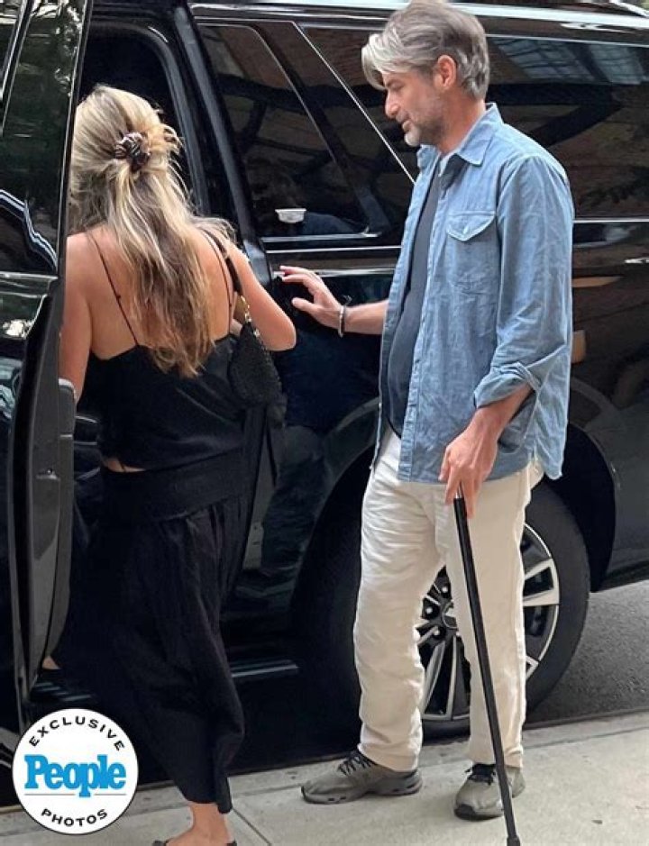 Why Does Henry Louis Gates Use A Cane & Why Does He Limp? Update On His Legs Condition